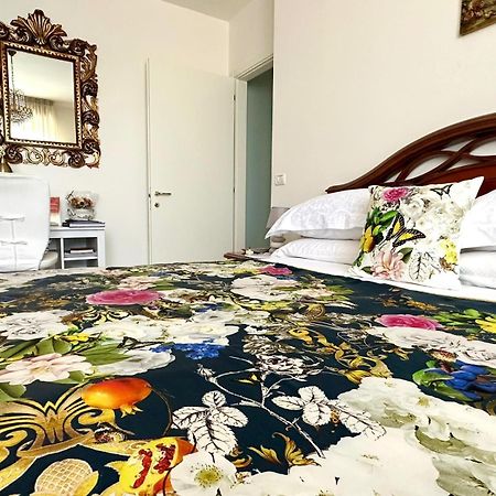 Casa Di Alice Apartman Parma Kültér fotó